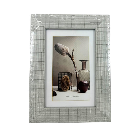 MG2245A PORTARETRATO PLASTICO 4x6 PULGADAS, 3 MOD EMPLAYADO CON 1 PZ O CAJA CON 66 PZS