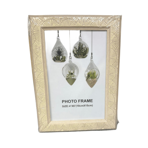 MG82832BA PORTARETRATO PLASTICO 4x6 PULGADAS, 3 MOD EMPLAYADO CON 1 PZ O CAJA CON  72 PZS